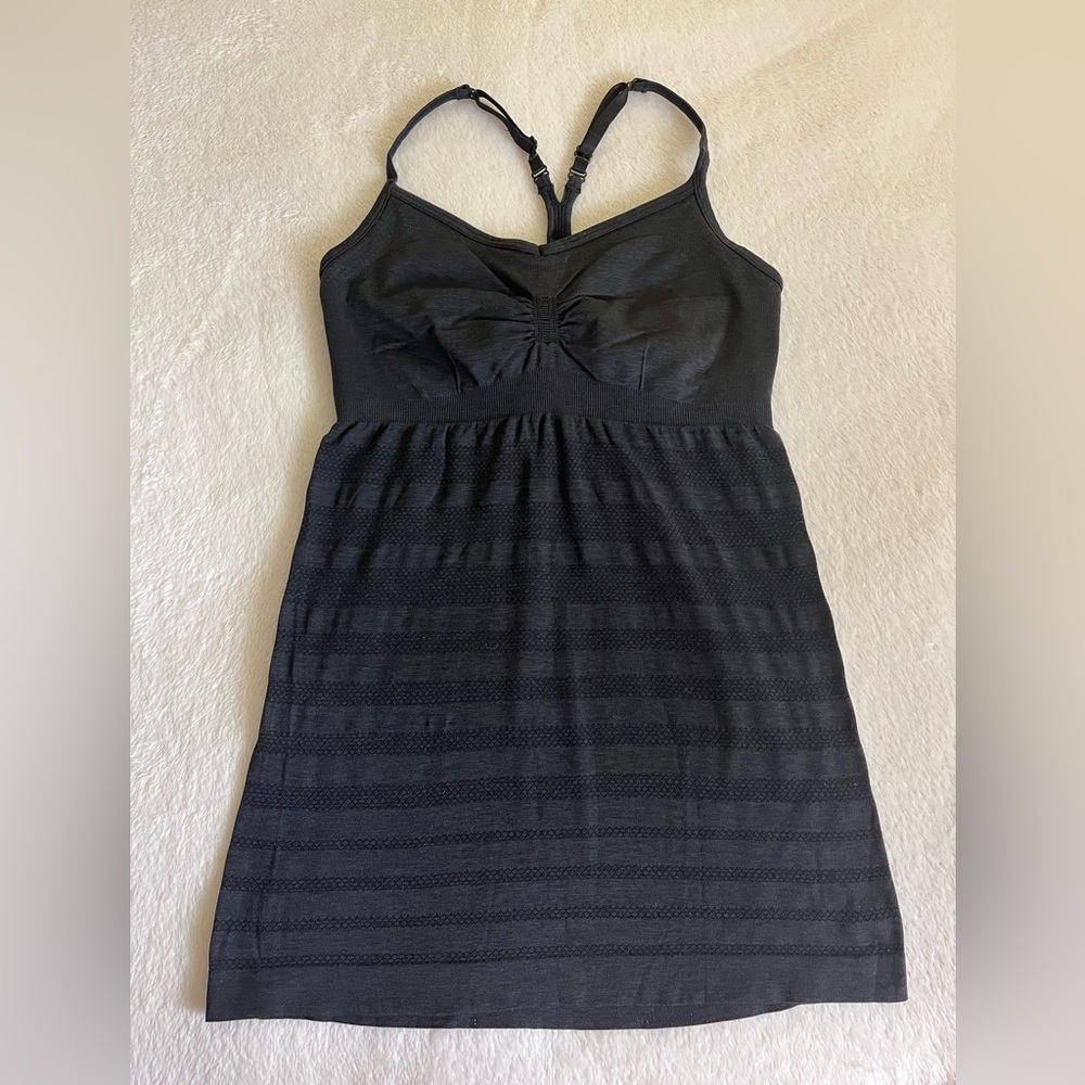 Lululemon Black women’s Strappy Top OS